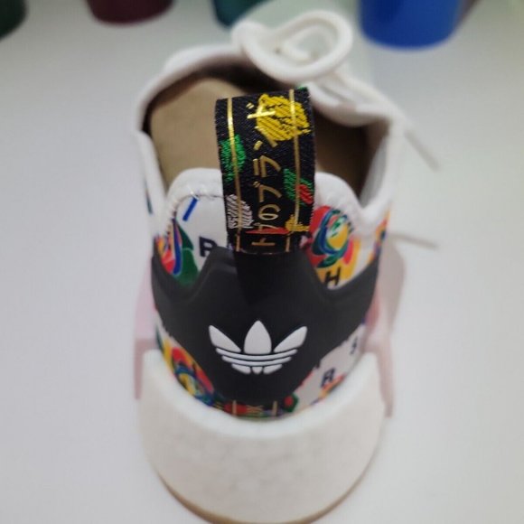 NIB Adidas Women's Rich Mnisi NMD R1 Sneakers Shoes Cloud White - GW0563 - Picture 5 of 10
